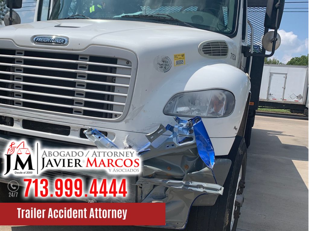 Trailer Accident Attorney | Attorney Javier Marcos | 713.999.4444