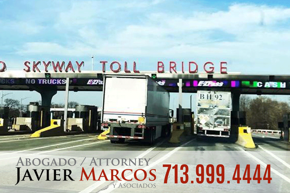 Truck Accidents Lawyer | Attorney Javier Marcos | 713.999.4444